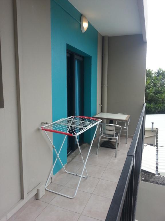 L'Annexe 66 , Saint Denis Centre Ville , A 200 M De La Rue Pietonne , Du Petit Marche Et Du Leader Price , Sur Une Rue Calme, Parking Gratuit Sur La Rue Exteriör bild